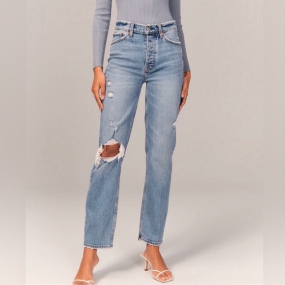 Abercrombie Dad High Rise Distressed Jeans in Medium Wash - Picture 3 of 7